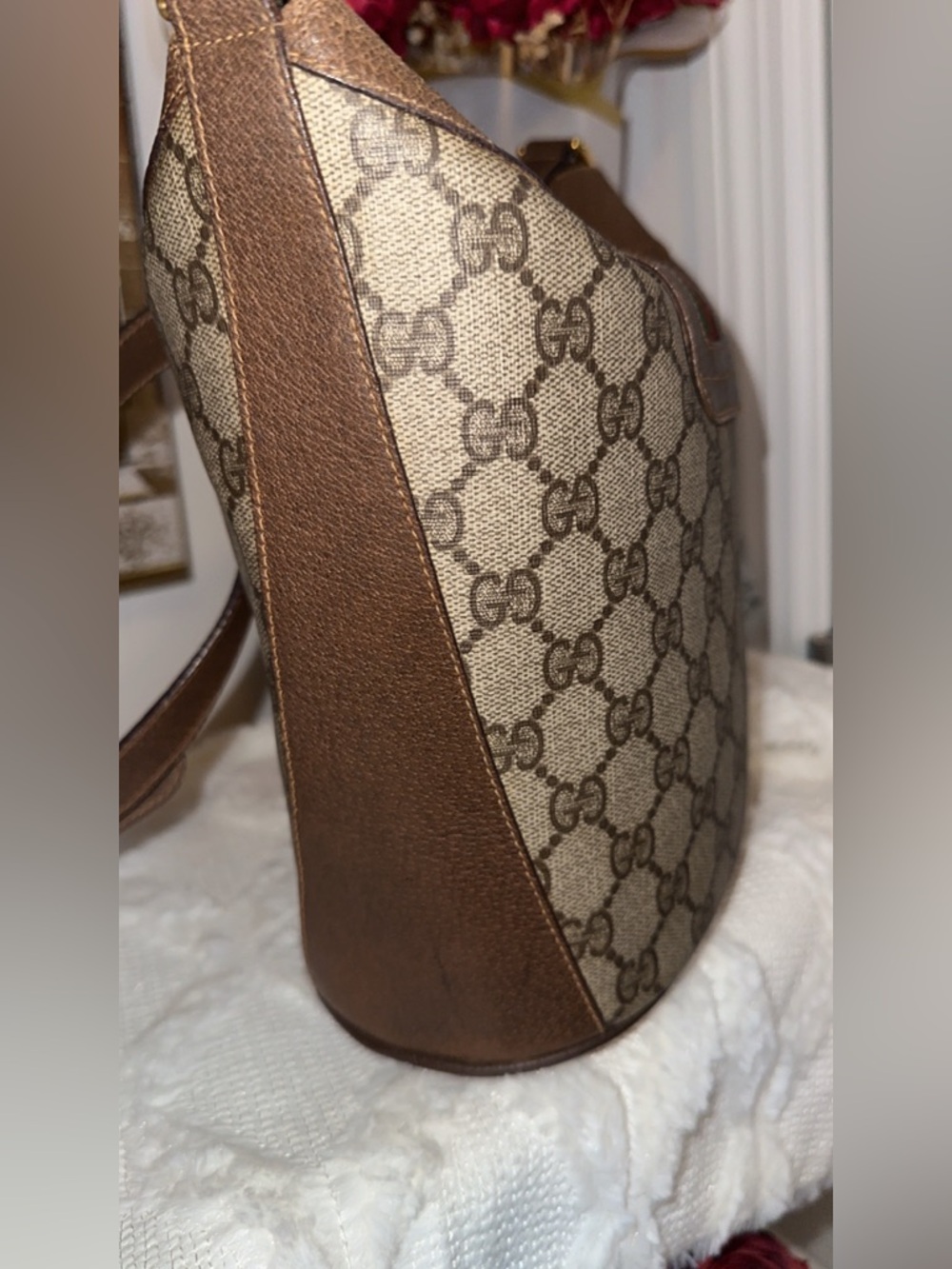 Authentic Gucci GG Supreme Bucket bag - Picture 6 of 16